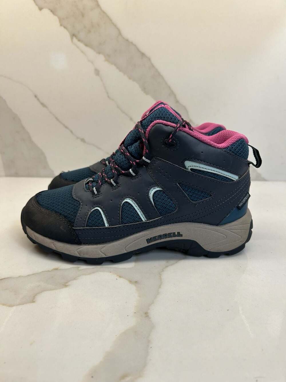 Merrell Kids Unisex Oakcreek Mid Lace Waterproof (Size: 4)